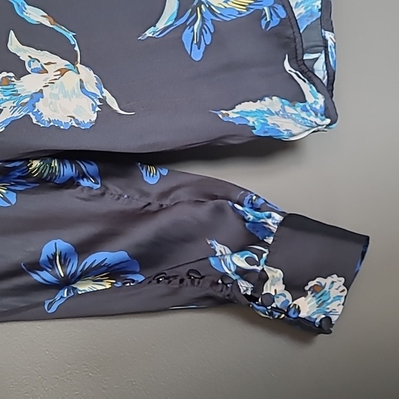 Banana Republic Floral Blouse - Picture 5 of 6